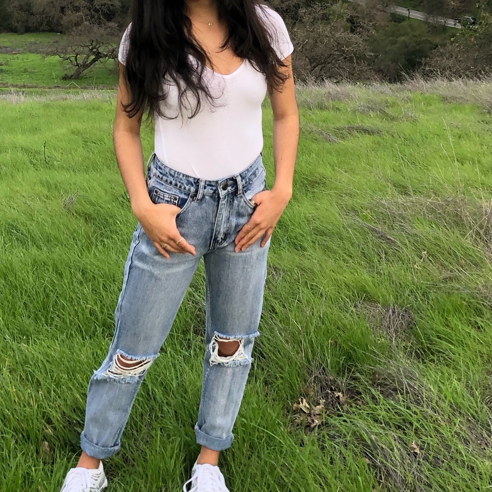 slightly cropped white Garage top